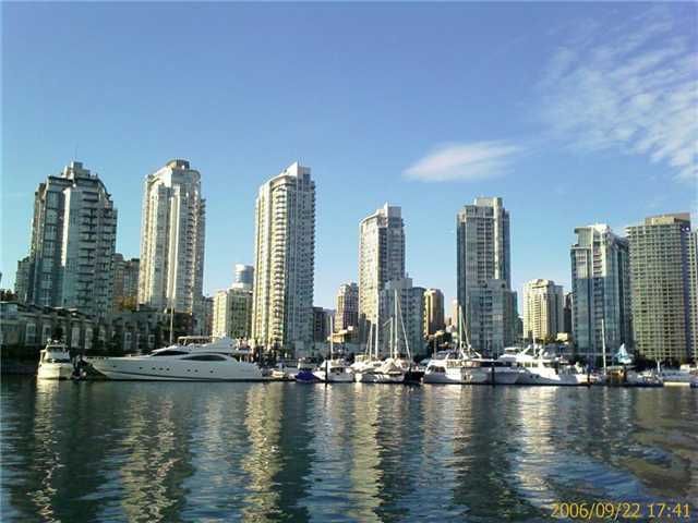 I have sold a property at 3306 1199 MARINASIDE CRES in Vancouver
